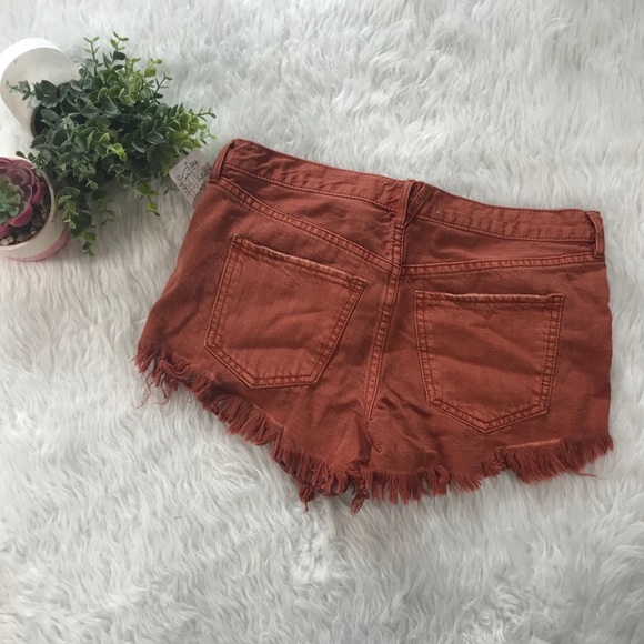 NWT Free People Soft And Relaxed Cutoffs - Picture 3 of 5
